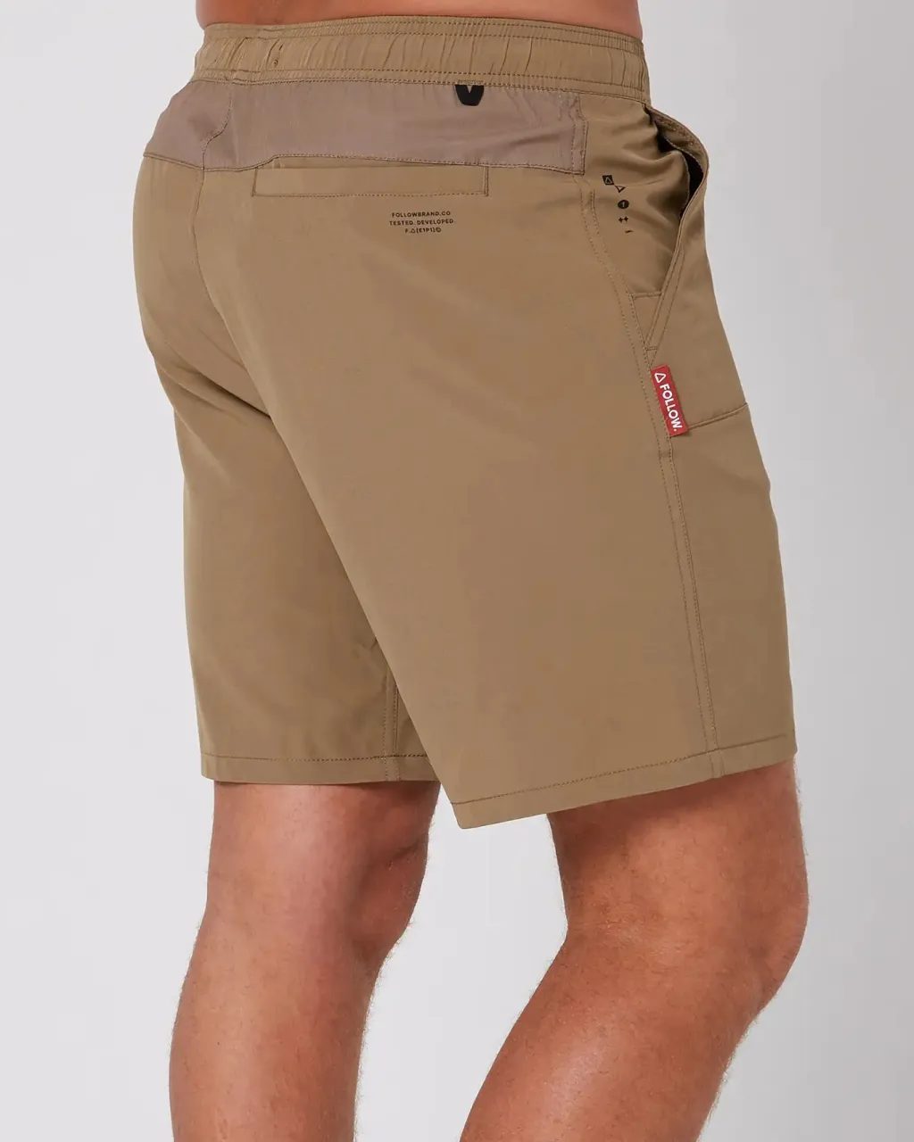 Foow A Day hort - Deep Taupe<Follow Wake