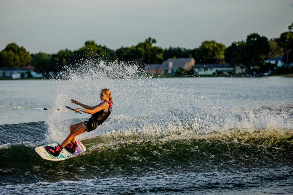 2025 Divine Jr. Wakeboard<Hyperlite Clearance