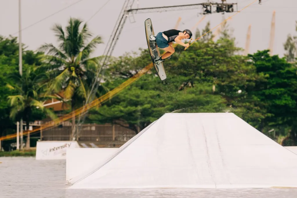 Current Wakeboard 2026<Liquid Force Online