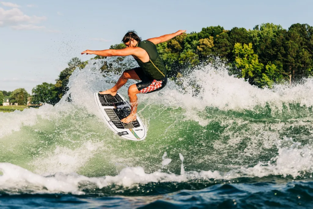 2025 Quattro Wakesurf Board<Liquid Force New
