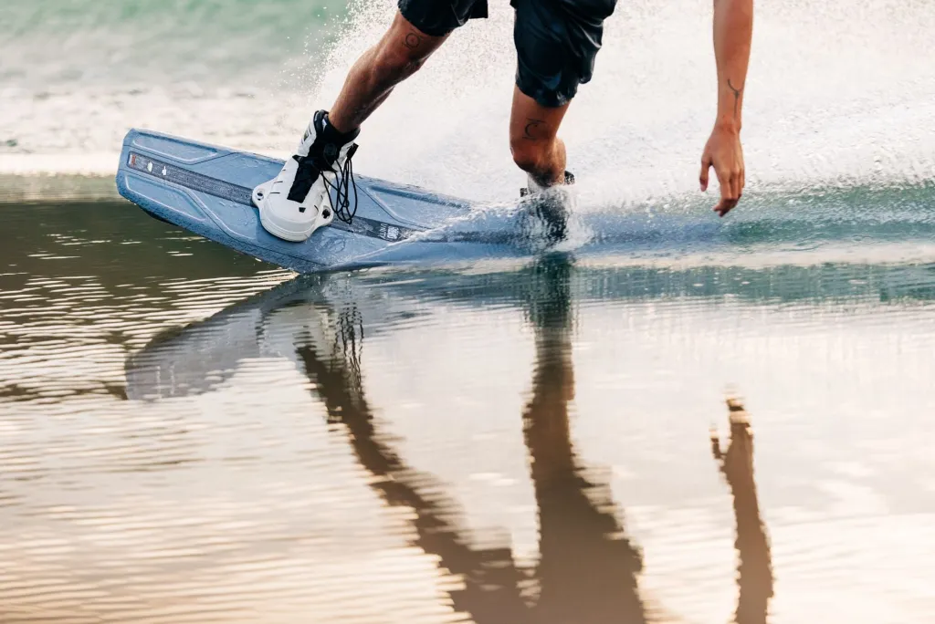 2025 Unity Aero Wakeboard<Liquid Force Clearance