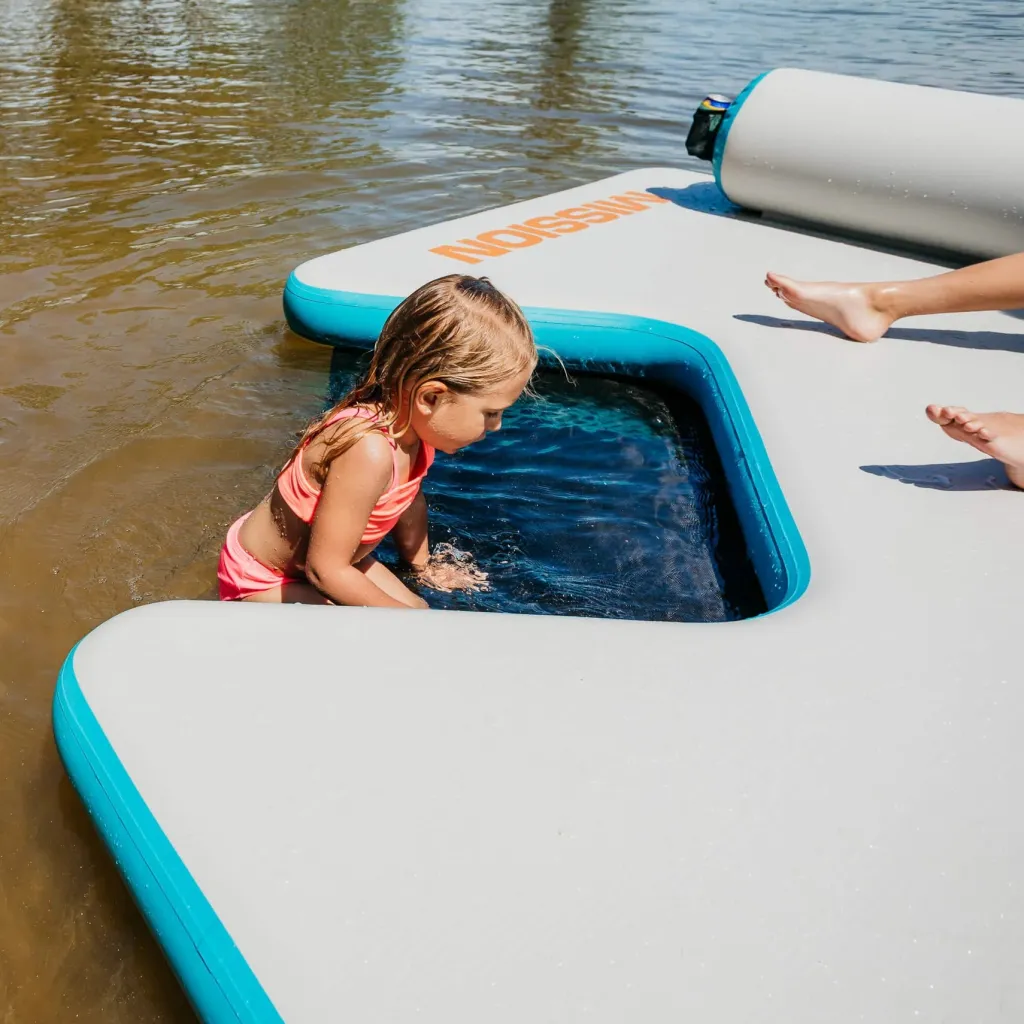 Reef Lite Lounge Inflatable Water Mat (6.5' x11.5' x 6')<MISSION Discount
